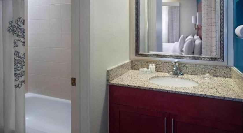 Residence Inn Atlanta Airport North/Virginia Avenue Hapeville Esterno foto